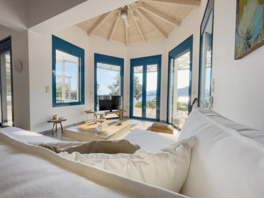 Zidanos Luxurious Sea Front Villa Marantochori Luaran gambar