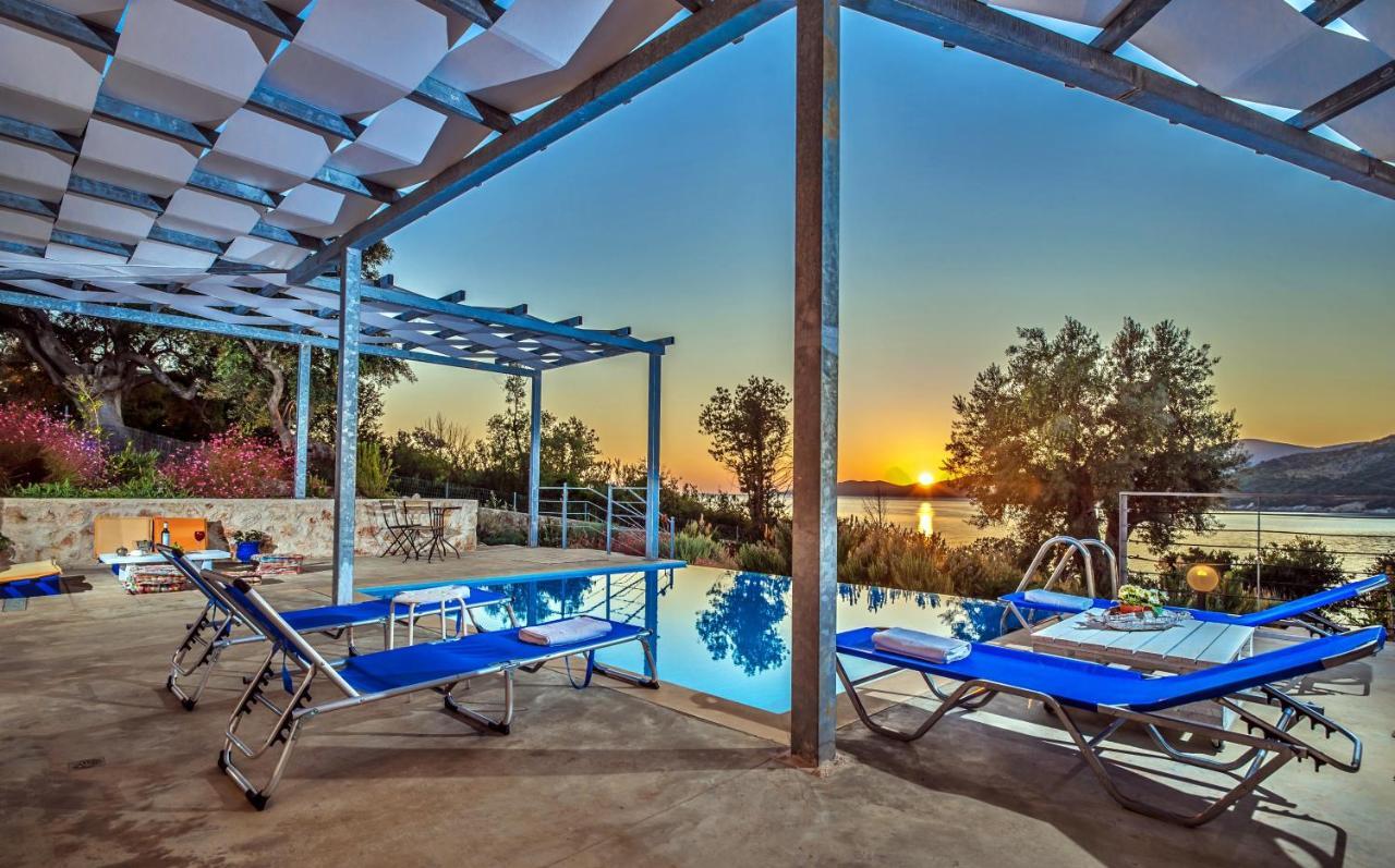 Zidanos Luxurious Sea Front Villa Marantochori Luaran gambar